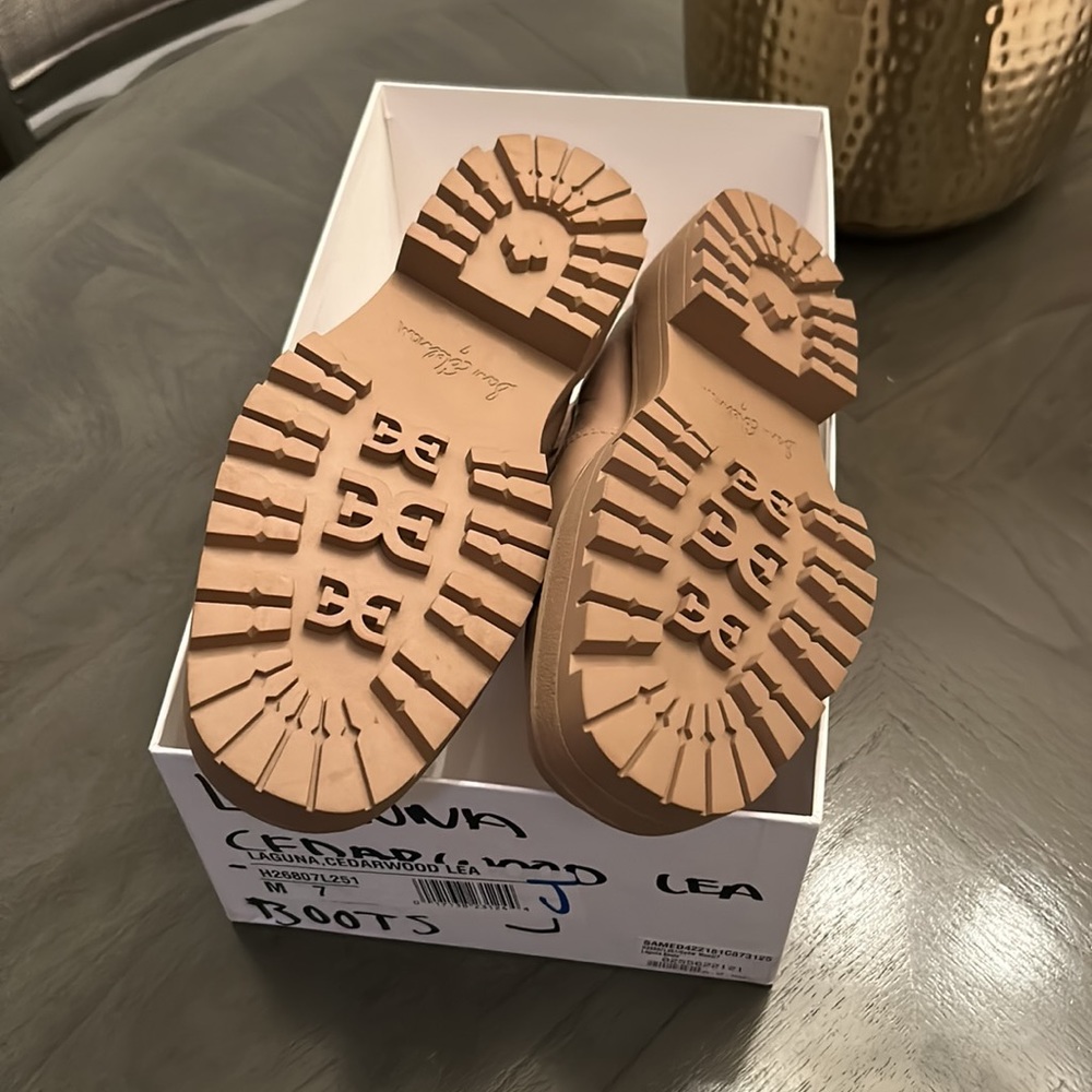 SAM EDELMAN LAGUNA CHELSEA BOOT - Picture 5 of 12